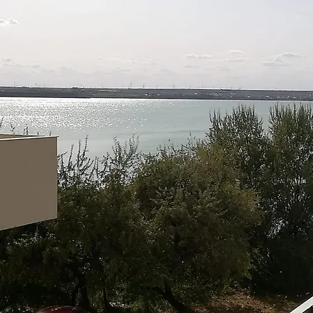 Carady By The Sea Daire *